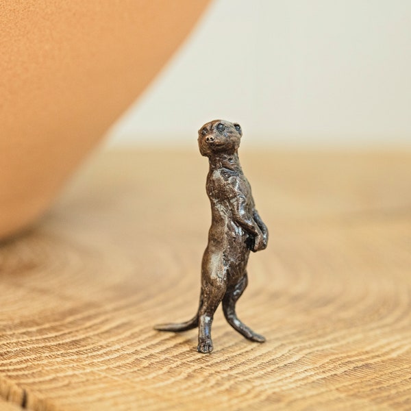 Estatua de suricata de bronce en miniatura - Regalo del 8º aniversario de boda - Figuras de animales de Safari - Regalo de inauguración de la casa -