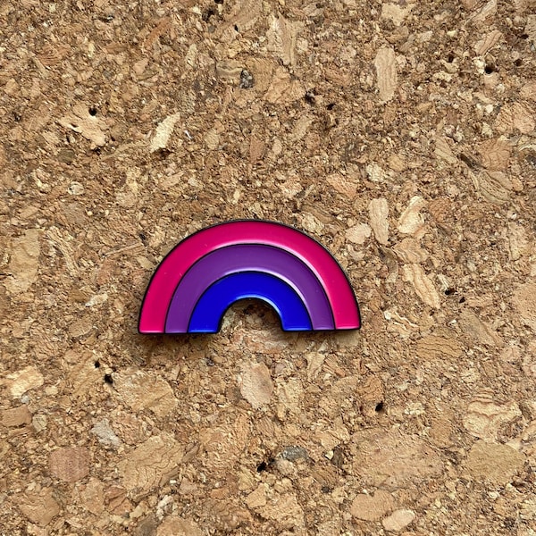 Spilla arcobaleno bisessuale, spilla LGBT, spilla arcobaleno, spilla lesbica, spilla bisessuale, spilla gay, spille arcobaleno, spilla smaltata, regalo per lei, regalo LGBT