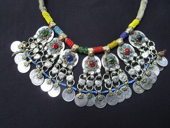 Parure Talismanique Tribale Kuchi Avec Perles Et Gland - Bijou Ethnique De Protection