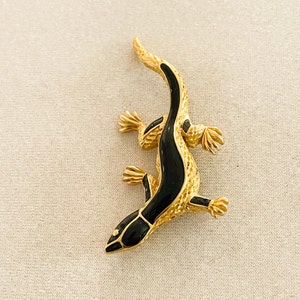 Vintage Trifari Lizard Pin