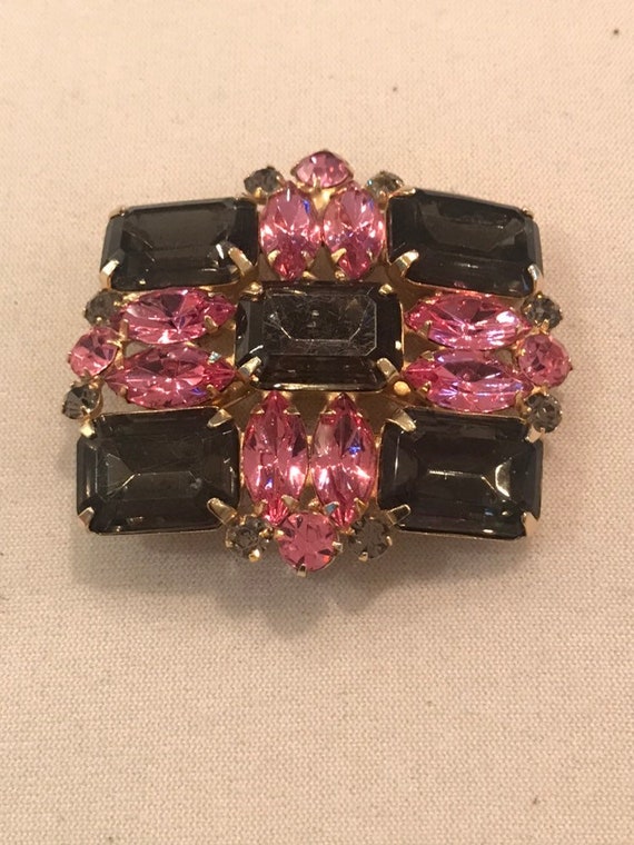 Vintage Smoke and Pink Diamond Rhinestone Pin - image 2