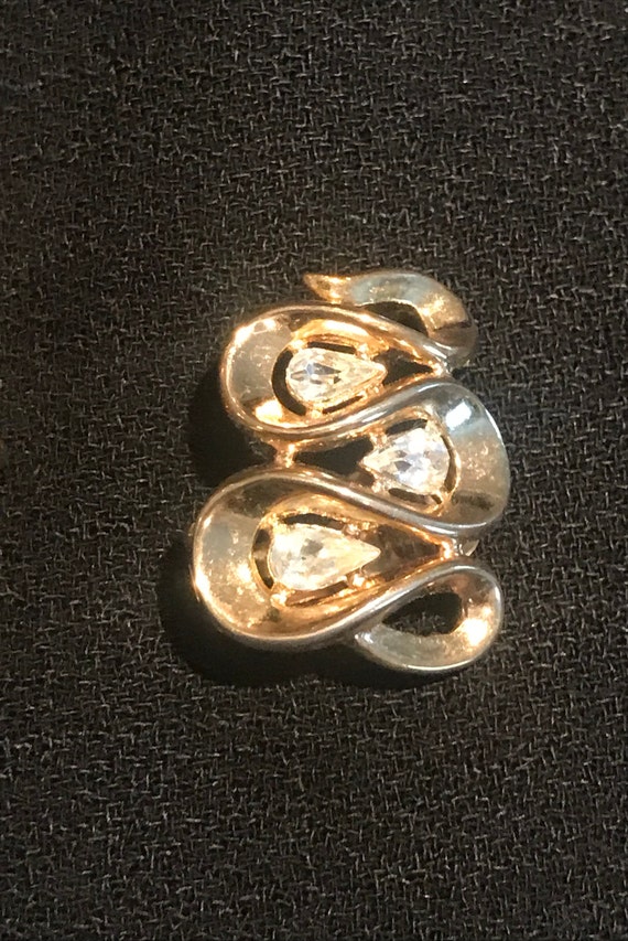 Vintage Trifari Gold Rhinestone Necklace & Earrin… - image 6