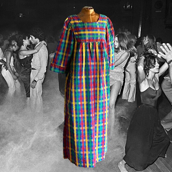 70s 80s Chunky Rainbow Plaid Pattern House Dress - image 1