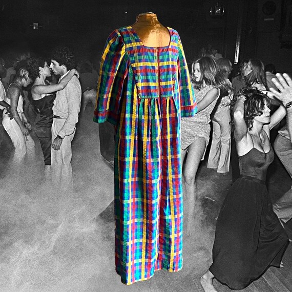 70s 80s Chunky Rainbow Plaid Pattern House Dress - image 2