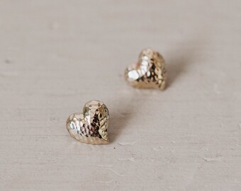 Vintage 90s Silver Tone Hammered Heart Earrings