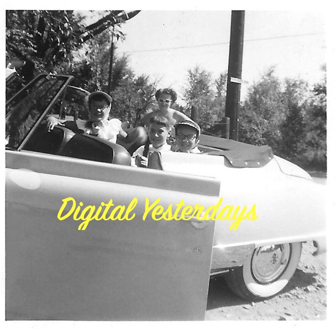 PRINTABLE 1950s Road Trip 1950s Convertible Car 4 Girls on Trip 1950s ...