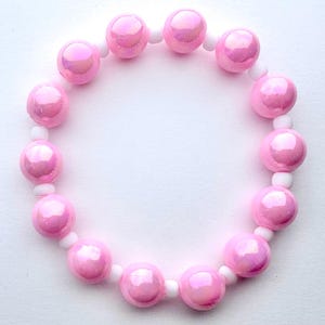 Pink and white beaded bracelet, 6 inch stretchy beaded bracelet