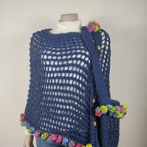 Poncho en coton, sac en coton, châle ajouré, couleur bleu, poncho femme, sac en tricot, châle en coton, cadeau maman, naturel femme, taille M-L, laine