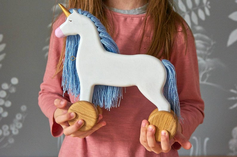 unicorn pull along toy