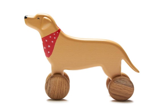 pull along dog on wheels