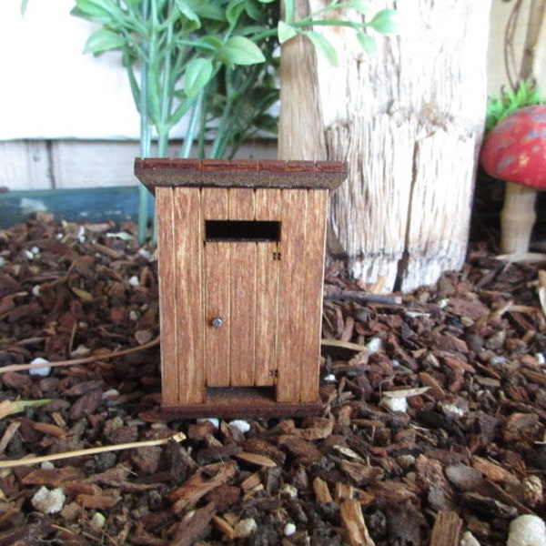 Little House on the Prairie miniature Ingalls Outhouse 1:52 scale western train exhibit decor