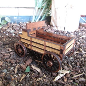 Miniature Buck Board Wagon 1:52 scale American West Little House on the Prairie Wagon image 2