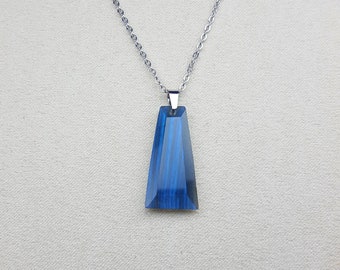 Blue Labradorite necklace -Mother's day gift -Blue flash Labradorite crystal pendant -Geometric Labradorite handmade jewelry -Gift for wife
