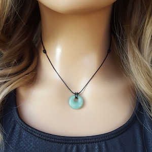 Aventurine necklace -Adjustable black cord choker necklace -Handmade crystal necklace -Hippie gemstone pendant -Minimalist boho necklace