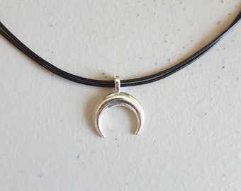 Moon choker Moon Crescent necklace Silver Moon alloy charm necklace Black cord choker necklace Mall Goth choker necklace Celestial jewelry