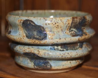 Plato de cerámica abstracto