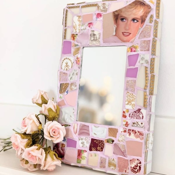 Spiegelmozaïek Prinses Diana Royalty Roze Wit Goud Koninklijke Familie Wallart Artwork Home Decor. 'Diana'