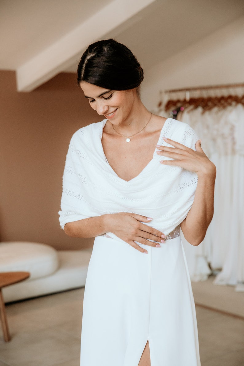 Léa bridal shawl image 3