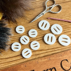 Removable PomPom Button
