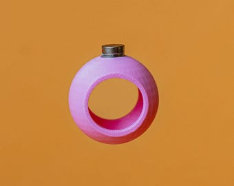 Small orb Spider Hide