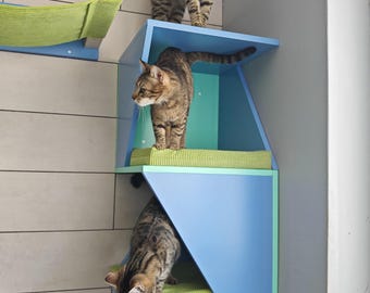 Wally Sharp Tower - Wall Corner Double Bed Shelf Box for Cats