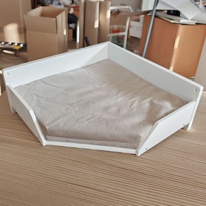 Wally Giant Corner Plus - Wall cat shelf for large breeds of cats or for a few to snuggle on, Wall-mounted XXL cat corner shelf