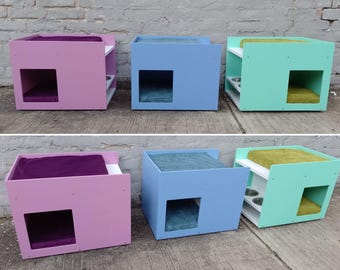 Boxy BnB, Pet house with 2 pillows and an integrated feeder with 2 bowls
