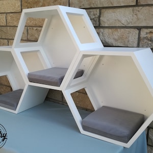 Wally Hex 25 3-pack, Cat Shelf, Cat Step, Cat Gift, Honeycomb cat house, Wood Cat Climbing Shelf, Cat Perch, Wall furniture, Hexagonal shelf