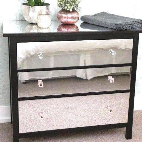 Silver Mirror Effect Vinyl Film Self Adhesive Furniture Wrap (1.5m x 45cm)