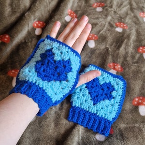 Handmade Blue Ocean Fingerless Heart Gloves / Arm Hand Warmers image 5