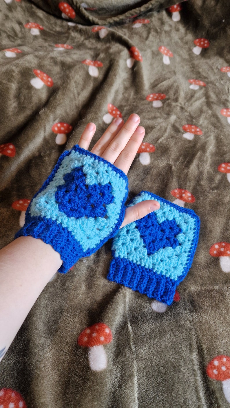 Handmade Blue Ocean Fingerless Heart Gloves / Arm Hand Warmers image 5