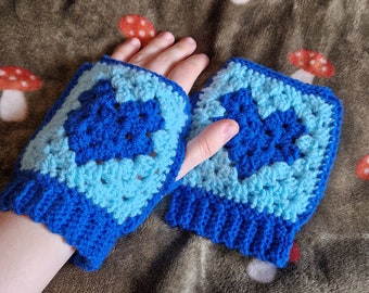 Handmade Blue Ocean Fingerless Heart Gloves / Arm Hand  Warmers !