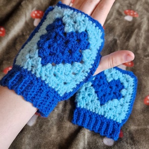 Handmade Blue Ocean Fingerless Heart Gloves / Arm Hand Warmers image 3