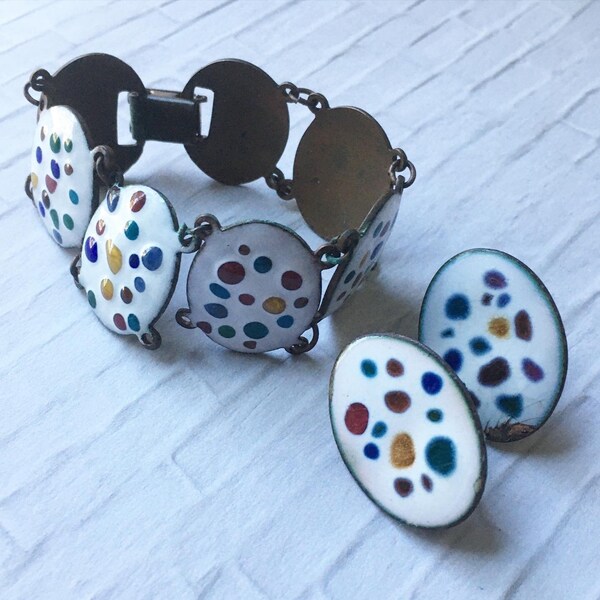 Vintage copper and enamel bracelet and screw back earrings- white with specks of colors