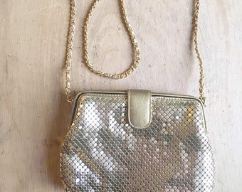 Vintage Bueno gold metal mesh purse/handbag- shiny, metallic 70s-80s style- funky conversation bag