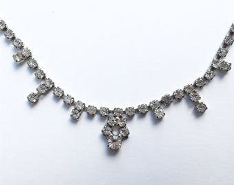 Beautiful Art Deco rhinestone necklace