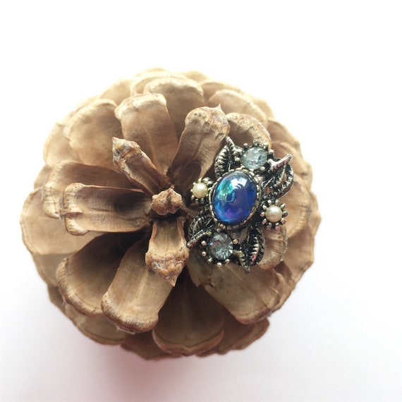 Beautiful vintage repuposed earring into a ring- … - image 2