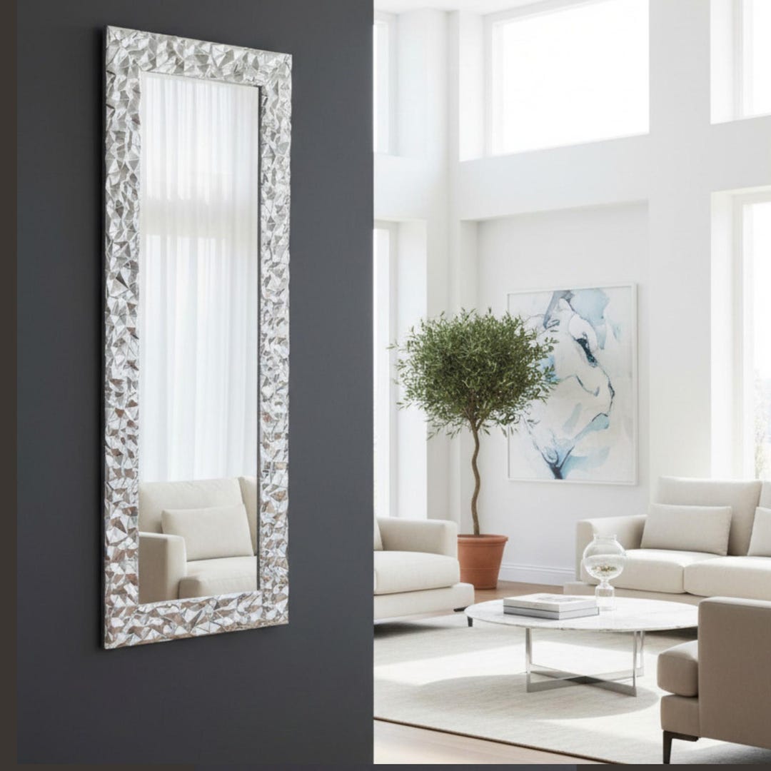 Langer, handgefertigter Wandspiegel mit Silberblatt-Versilberung, moderner Spiegel, hergestellt in Italien, Holzrahmen, individuell anpassbar