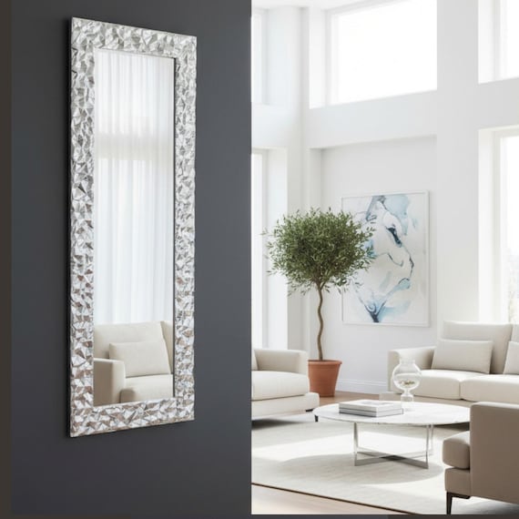 Langer, handgefertigter Wandspiegel mit Silberblatt-Versilberung, moderner Spiegel, hergestellt in Italien, Holzrahmen, individuell anpassbar
