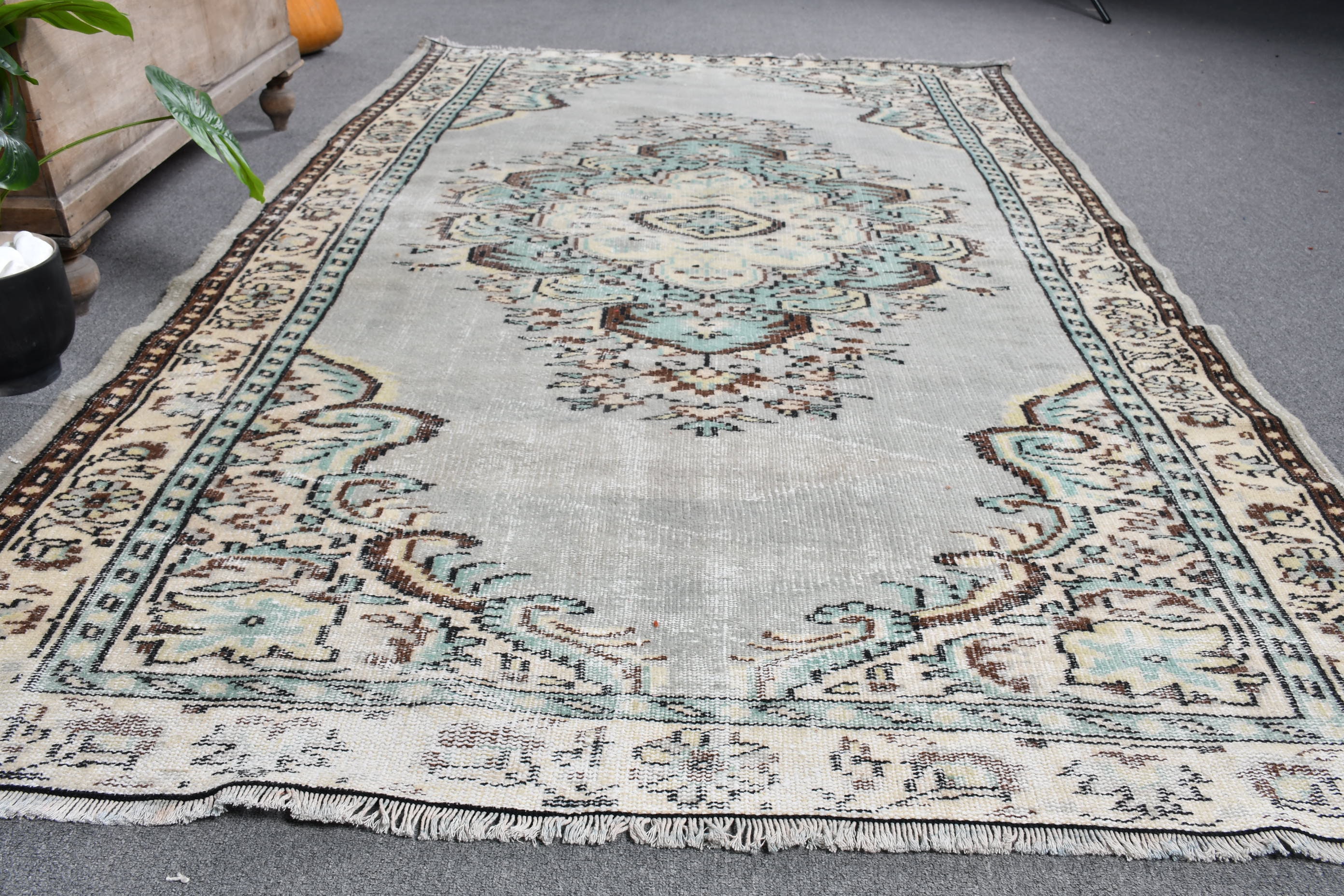 大型ラグ、トルコラグ、ヴィンテージラグ、アンティークラグ