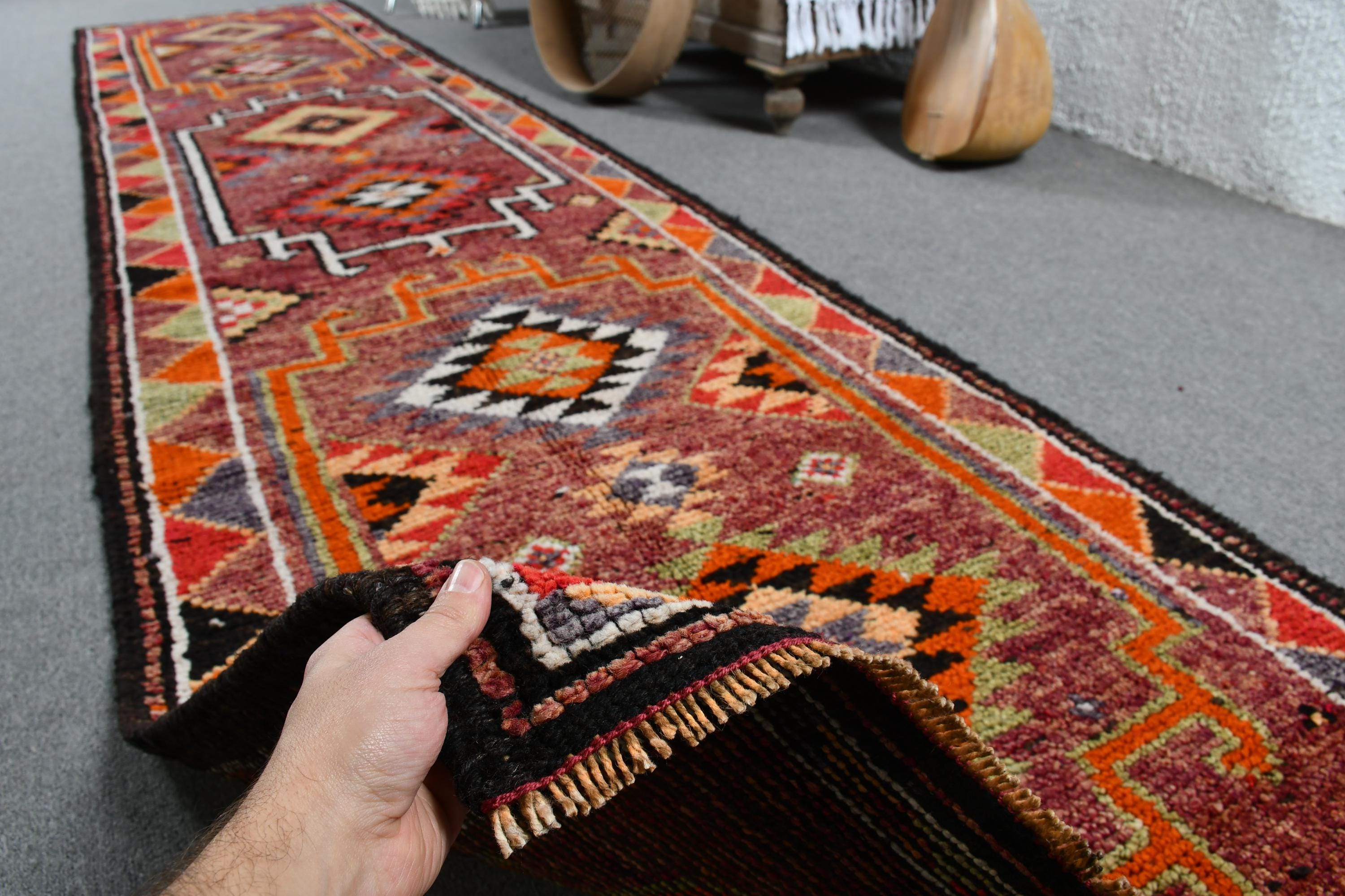 ランナーラグ　ヴィンテージラグ　トルコラグ 4x8 ラグ、ニュートラルなヴィンテージラグ、トルコのランナーラグ