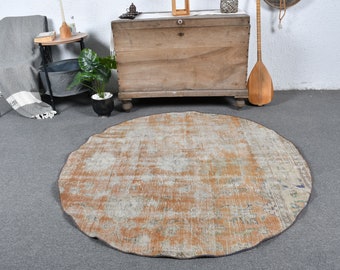 VINTAGE ROUND RUGS