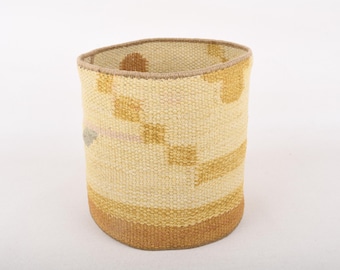 Upcycled Old Carpet Planter, Vintage Rug Flower Pot in Soft Cream – Woven Textile Basket for Plants, 9.4"x9.8" Minimal Rustic Home Decor