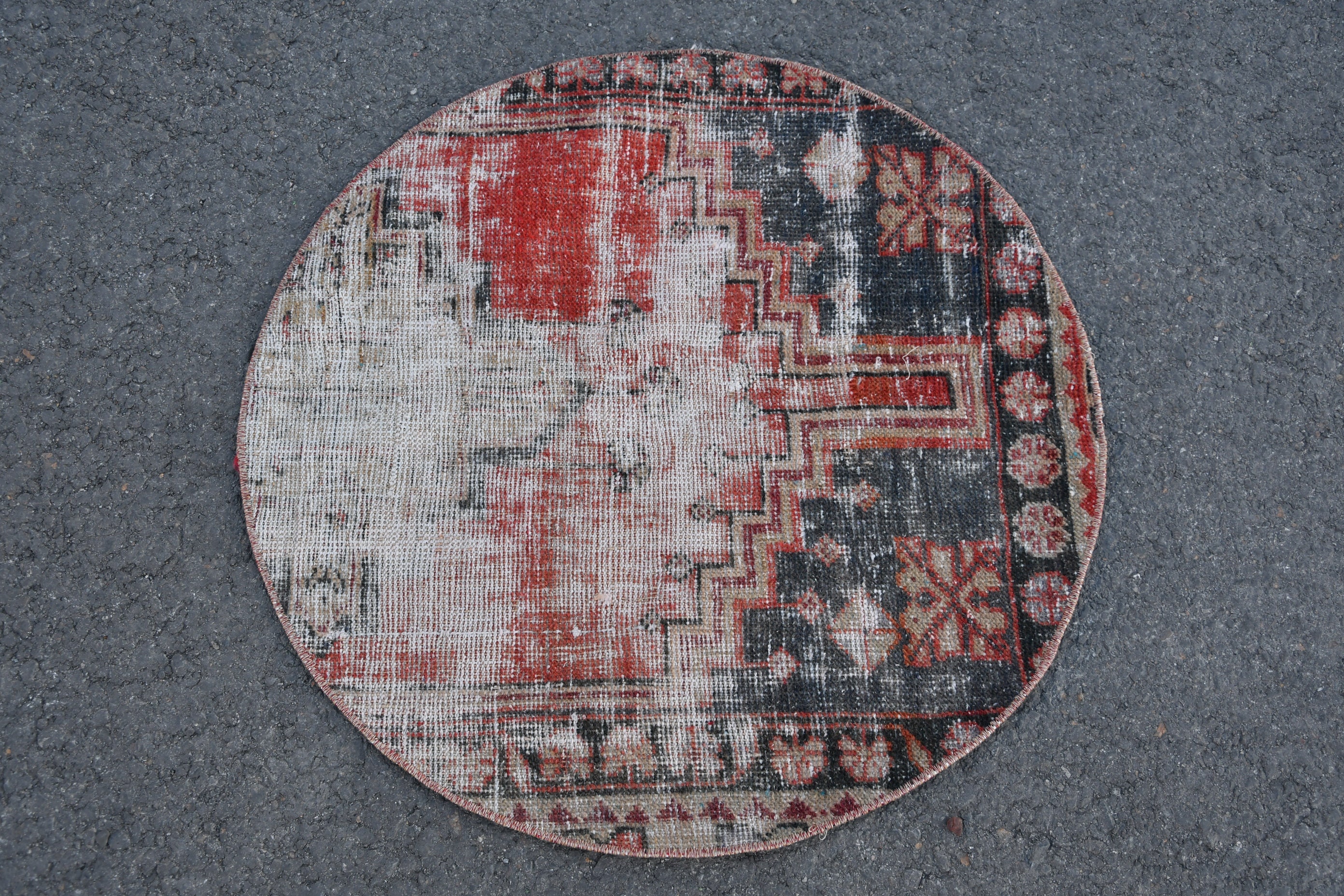 円形ラグ、トルコラグ、2.3x2.3フィート、色褪せたラグ、小さなラグ