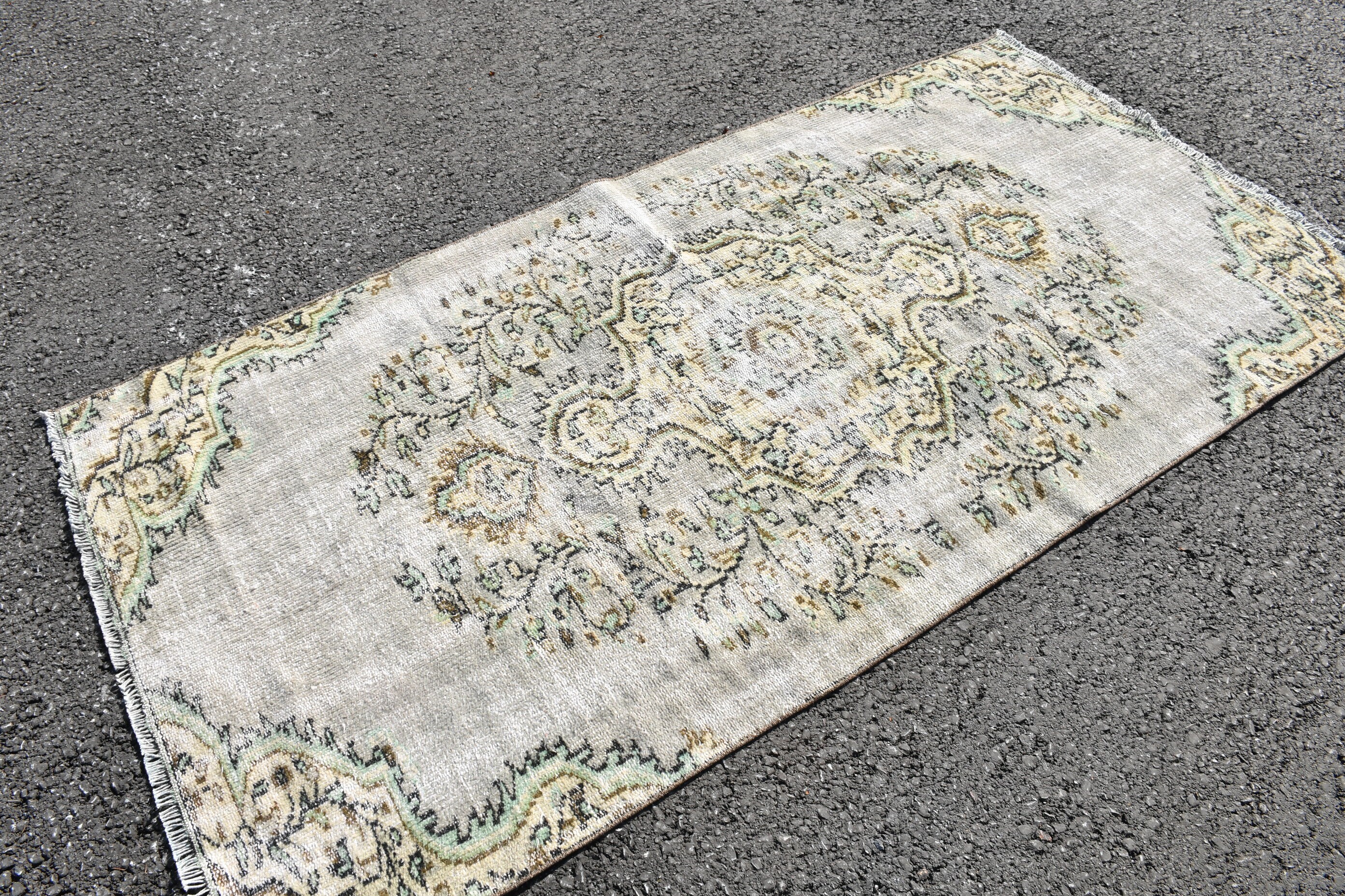 142×244 \"Green tea\" ViNTAGE TURKiSH RUG 142×244 Green tea ViNTAGE TURKiSH RUG