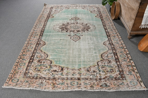 Vintage Großer Teppich 150x250, Türkischer Grüner Wollteppich aus dem Südwesten der Türkei