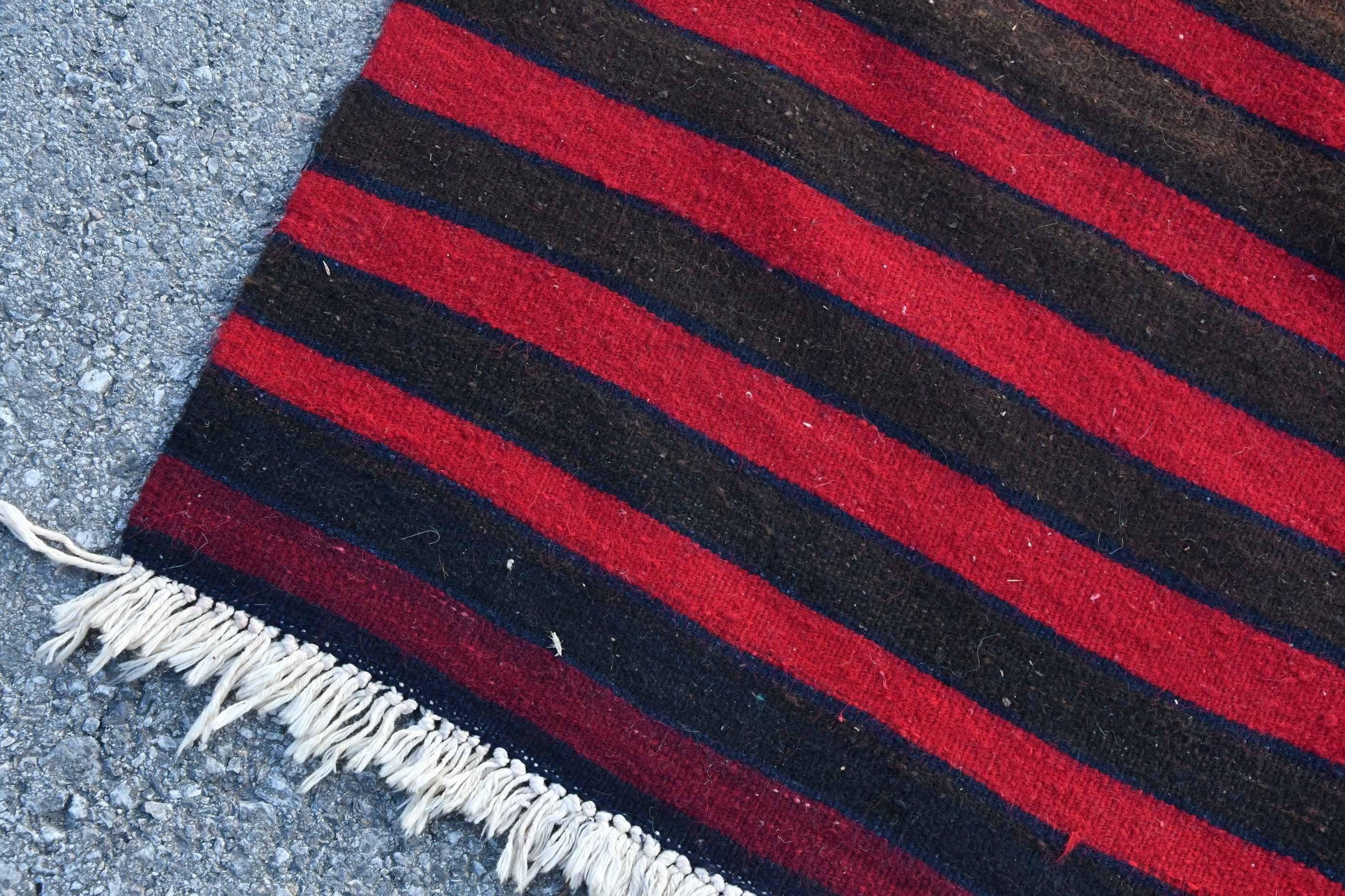 トルコ製ランナーラグ 4.3x12.1フィート、赤黒花柄ウールラグ - Etsy 日本