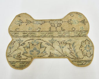 Feeding Pad, Custom Pad Mat, Pet Supplies, Beige Pad, Rug Pad, Woven Dog Pad, Vintage Rug Pet Mat, Animal Pad, Traditional Dog Mat,