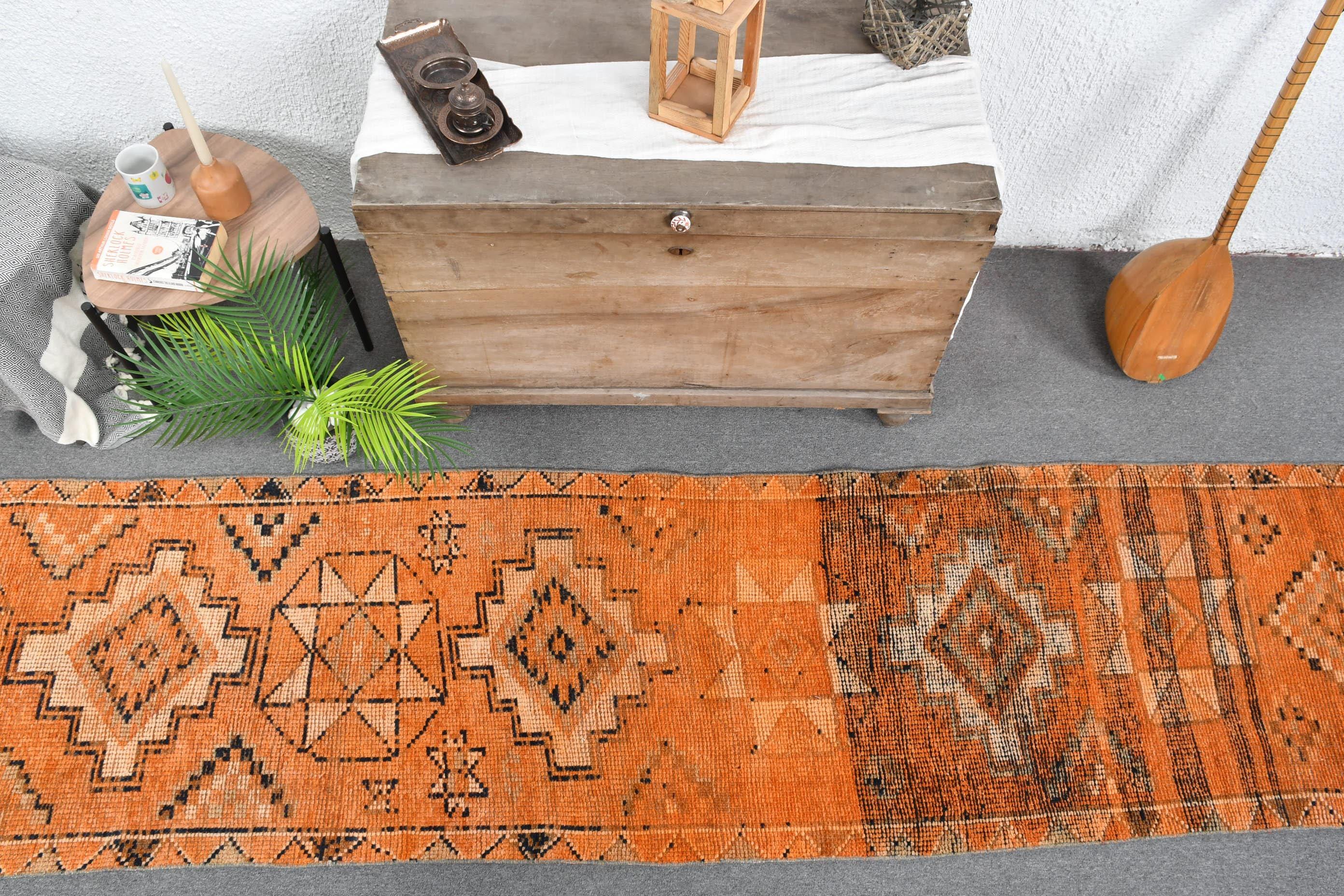 ヴィンテージ トルコ製ランナーラグ 79 x 314 cm 3 x 10フィート