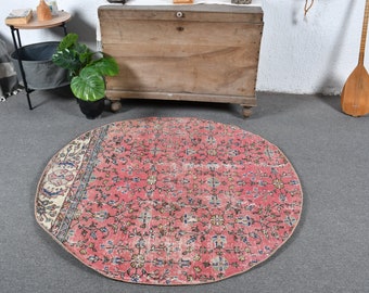 VINTAGE ROUND RUGS